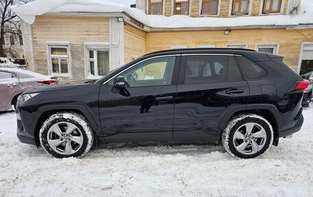 Toyota RAV4, 2021 год, 2 850 000 рублей, 3 фотография