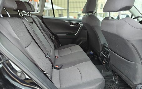 Toyota RAV4, 2021 год, 2 850 000 рублей, 25 фотография