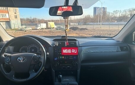 Toyota Camry, 2013 год, 1 890 000 рублей, 2 фотография