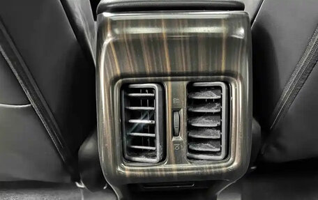 Honda Vezel, 2023 год, 1 550 000 рублей, 16 фотография