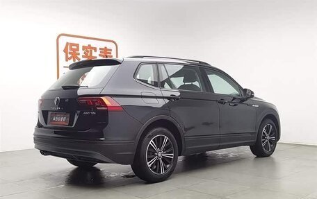 Volkswagen Tiguan II, 2021 год, 3 427 978 рублей, 3 фотография