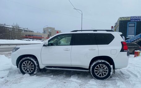 Toyota Land Cruiser Prado 150 рестайлинг 2, 2020 год, 4 900 000 рублей, 5 фотография