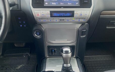 Toyota Land Cruiser Prado 150 рестайлинг 2, 2020 год, 4 900 000 рублей, 16 фотография