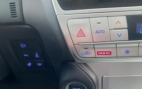 Toyota Land Cruiser Prado 150 рестайлинг 2, 2020 год, 4 900 000 рублей, 14 фотография