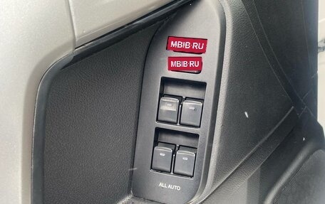 Toyota Land Cruiser Prado 150 рестайлинг 2, 2020 год, 4 900 000 рублей, 17 фотография