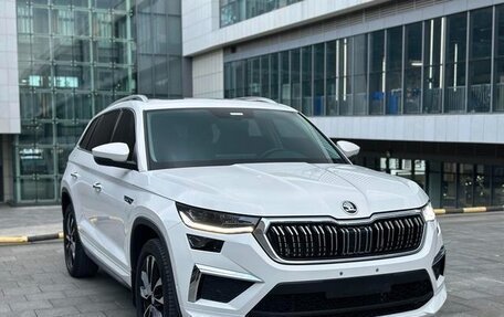 Skoda Kodiaq I, 2024 год, 3 750 300 рублей, 3 фотография