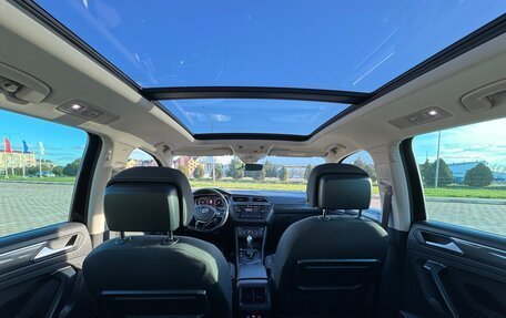 Volkswagen Tiguan II, 2019 год, 2 500 000 рублей, 10 фотография