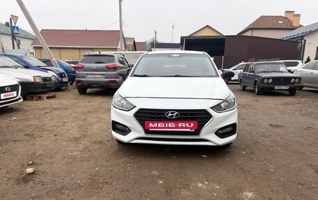 Hyundai Solaris II рестайлинг, 2017 год, 650 000 рублей, 2 фотография