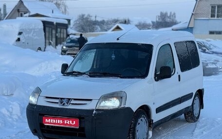 Peugeot Partner II рестайлинг 2, 2010 год, 379 000 рублей, 1 фотография