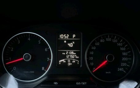 Volkswagen Polo VI (EU Market), 2011 год, 685 000 рублей, 18 фотография