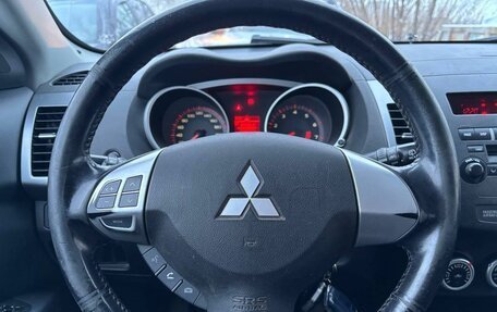 Mitsubishi Outlander III рестайлинг 3, 2008 год, 799 000 рублей, 11 фотография