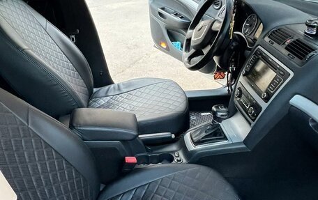 Skoda Octavia, 2011 год, 1 100 000 рублей, 10 фотография