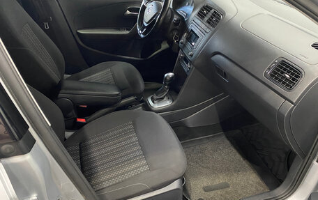 Volkswagen Polo VI (EU Market), 2015 год, 870 000 рублей, 15 фотография