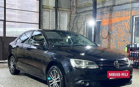 Volkswagen Jetta VI, 2012 год, 870 000 рублей, 2 фотография