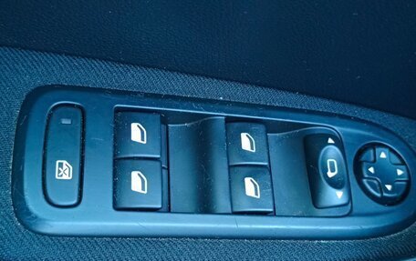 Peugeot 408 I рестайлинг, 2012 год, 950 000 рублей, 27 фотография