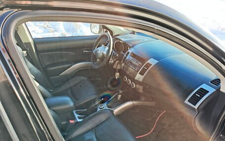 Mitsubishi Outlander III рестайлинг 3, 2007 год, 970 000 рублей, 10 фотография