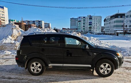 Mitsubishi Outlander III рестайлинг 3, 2007 год, 970 000 рублей, 4 фотография