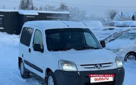 Peugeot Partner II рестайлинг 2, 2010 год, 379 000 рублей, 3 фотография