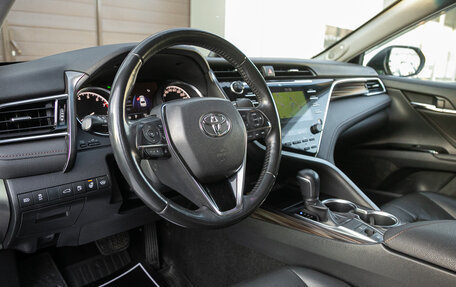 Toyota Camry, 2018 год, 2 875 000 рублей, 12 фотография