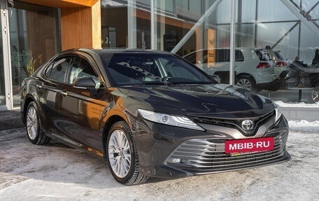 Toyota Camry, 2018 год, 2 875 000 рублей, 5 фотография