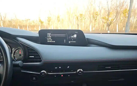 Mazda 3, 2021 год, 1 370 000 рублей, 14 фотография