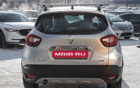 Renault Kaptur I рестайлинг, 2018 год, 1 345 000 рублей, 8 фотография