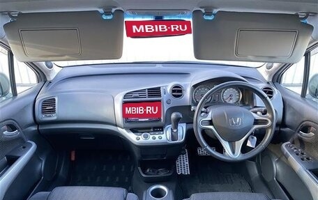 Honda Stream II, 2013 год, 899 000 рублей, 9 фотография