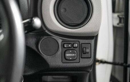 Toyota Vitz, 2013 год, 825 000 рублей, 14 фотография