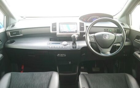 Honda Freed I, 2015 год, 898 000 рублей, 12 фотография