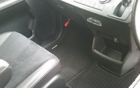 Honda Freed I, 2015 год, 898 000 рублей, 16 фотография