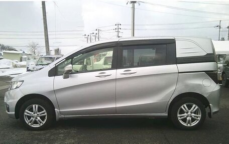 Honda Freed I, 2015 год, 898 000 рублей, 8 фотография