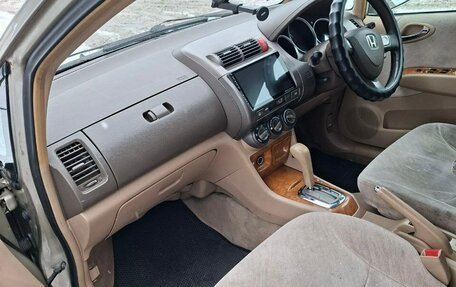 Honda Fit Aria, 2004 год, 185 000 рублей, 1 фотография