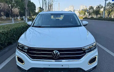 Volkswagen T-Roc I, 2022 год, 1 449 000 рублей, 1 фотография