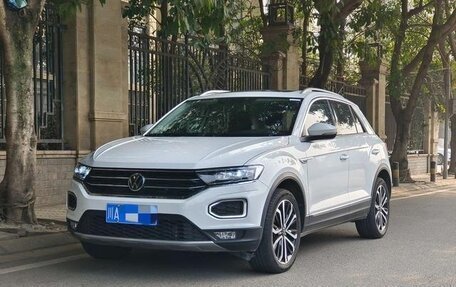 Volkswagen T-Roc I, 2022 год, 1 755 000 рублей, 1 фотография