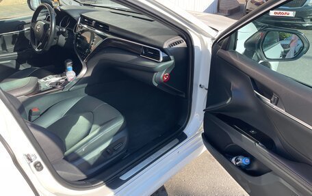 Toyota Camry, 2020 год, 3 070 000 рублей, 8 фотография