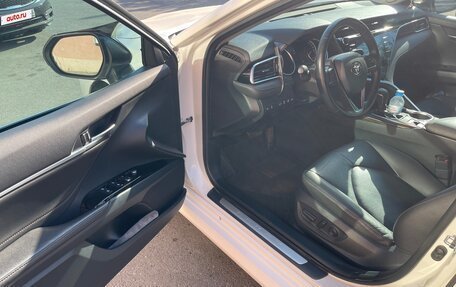 Toyota Camry, 2020 год, 3 070 000 рублей, 12 фотография