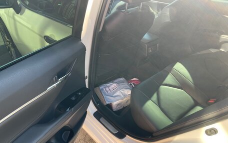 Toyota Camry, 2020 год, 3 070 000 рублей, 10 фотография