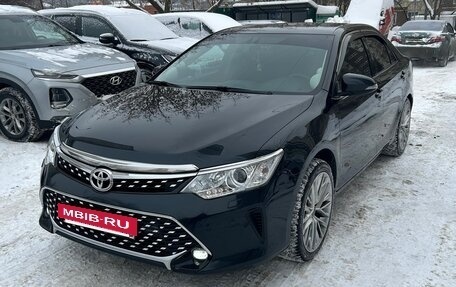 Toyota Camry, 2018 год, 2 600 000 рублей, 4 фотография