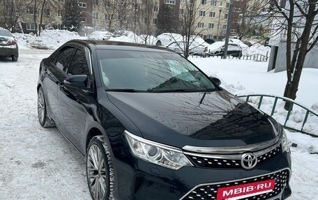 Toyota Camry, 2018 год, 2 600 000 рублей, 2 фотография