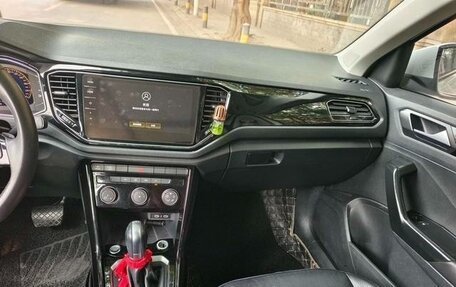 Volkswagen T-Roc I, 2022 год, 1 755 000 рублей, 12 фотография