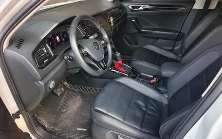 Volkswagen T-Roc I, 2022 год, 1 755 000 рублей, 6 фотография