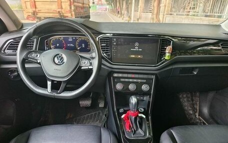 Volkswagen T-Roc I, 2022 год, 1 755 000 рублей, 11 фотография