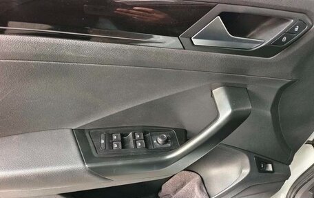 Volkswagen T-Roc I, 2022 год, 1 755 000 рублей, 7 фотография