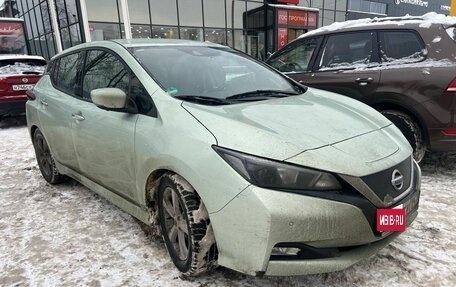 Nissan Leaf II, 2018 год, 1 590 000 рублей, 1 фотография