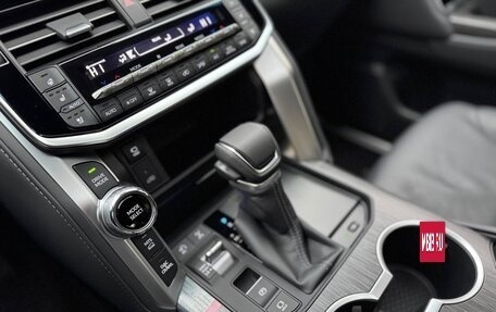 Toyota Land Cruiser, 2025 год, 15 490 000 рублей, 12 фотография