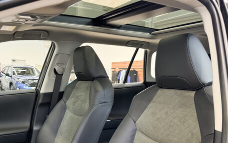 Toyota RAV4, 2025 год, 4 200 000 рублей, 12 фотография