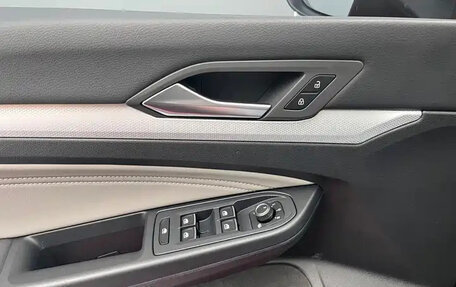 Volkswagen Golf VIII, 2021 год, 1 299 000 рублей, 16 фотография