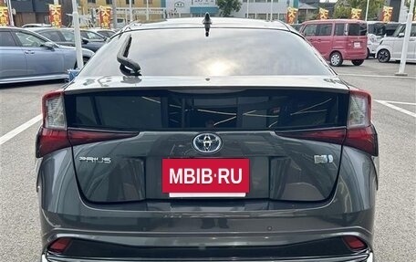 Toyota Prius IV XW50, 2022 год, 1 640 111 рублей, 8 фотография