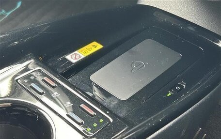 Toyota Prius IV XW50, 2022 год, 1 640 111 рублей, 15 фотография