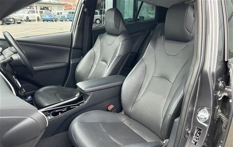 Toyota Prius IV XW50, 2022 год, 1 640 111 рублей, 22 фотография